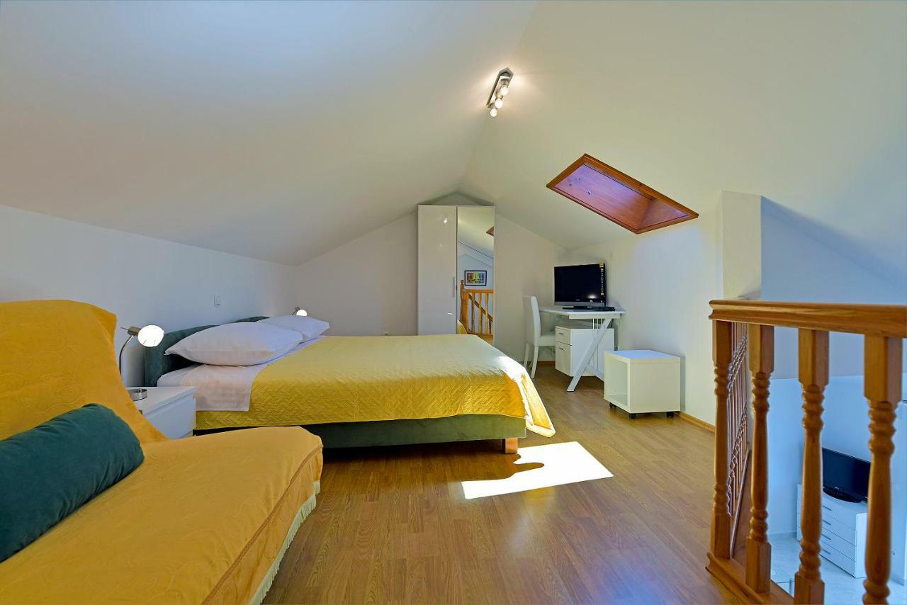Apartments Tamara Đảo Hvar Ngoại thất bức ảnh